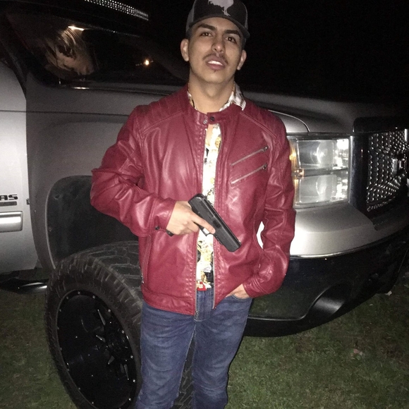 Meet your Posher, Daniel - Picture 1 of 1